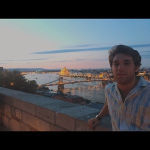 Meet your Posher, Robert